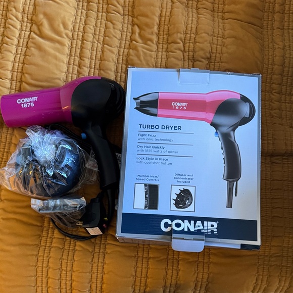 Conair Hair Styling Set - White and Pink - Picture 3 of 3
